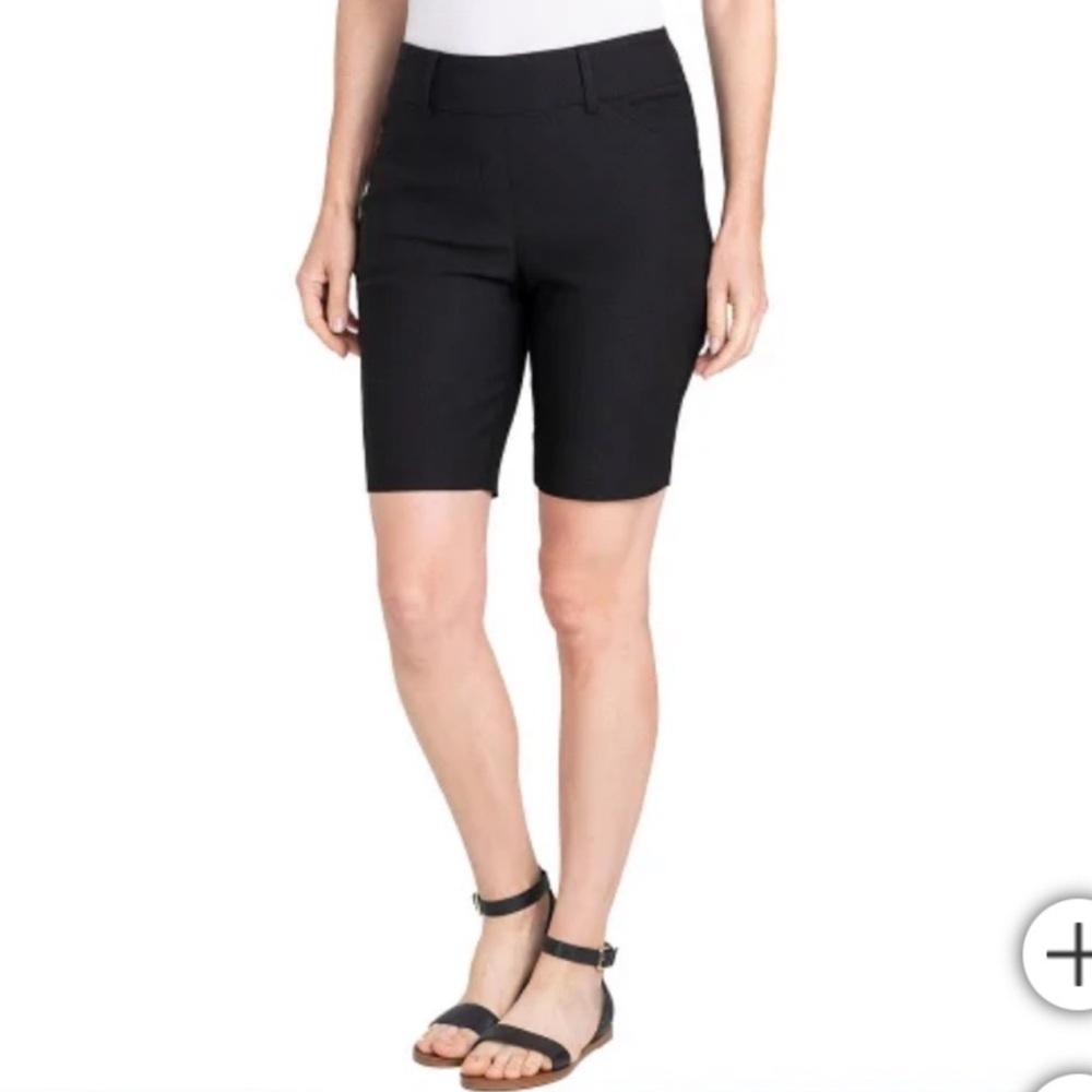 Sz 16🖤: Hilary Radley Black Bermuda Shorts